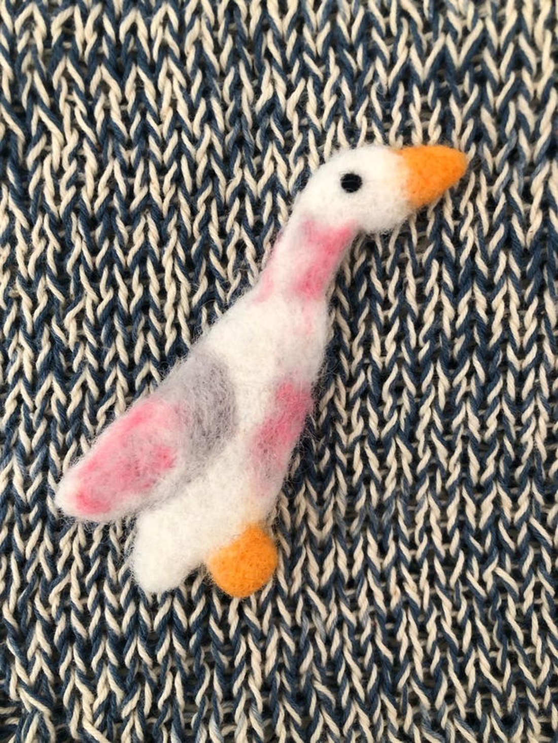 Brosa rata - bijuterii - broșe - Artynos.ro