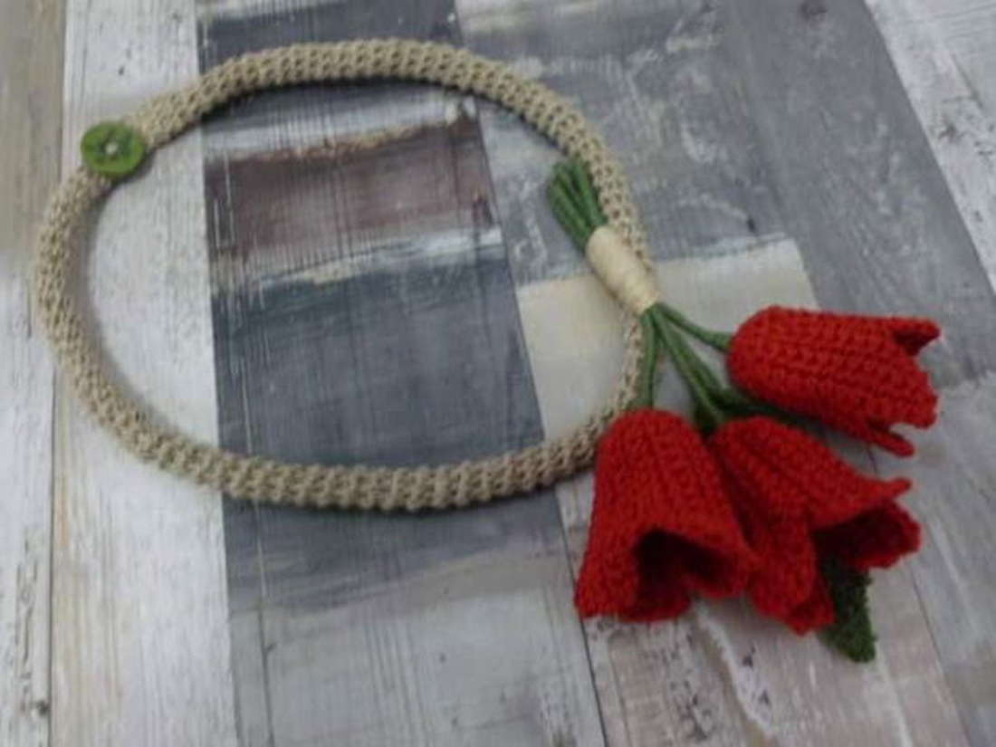 Colier lalele - bijuterii - coliere - pandative - Artynos.ro