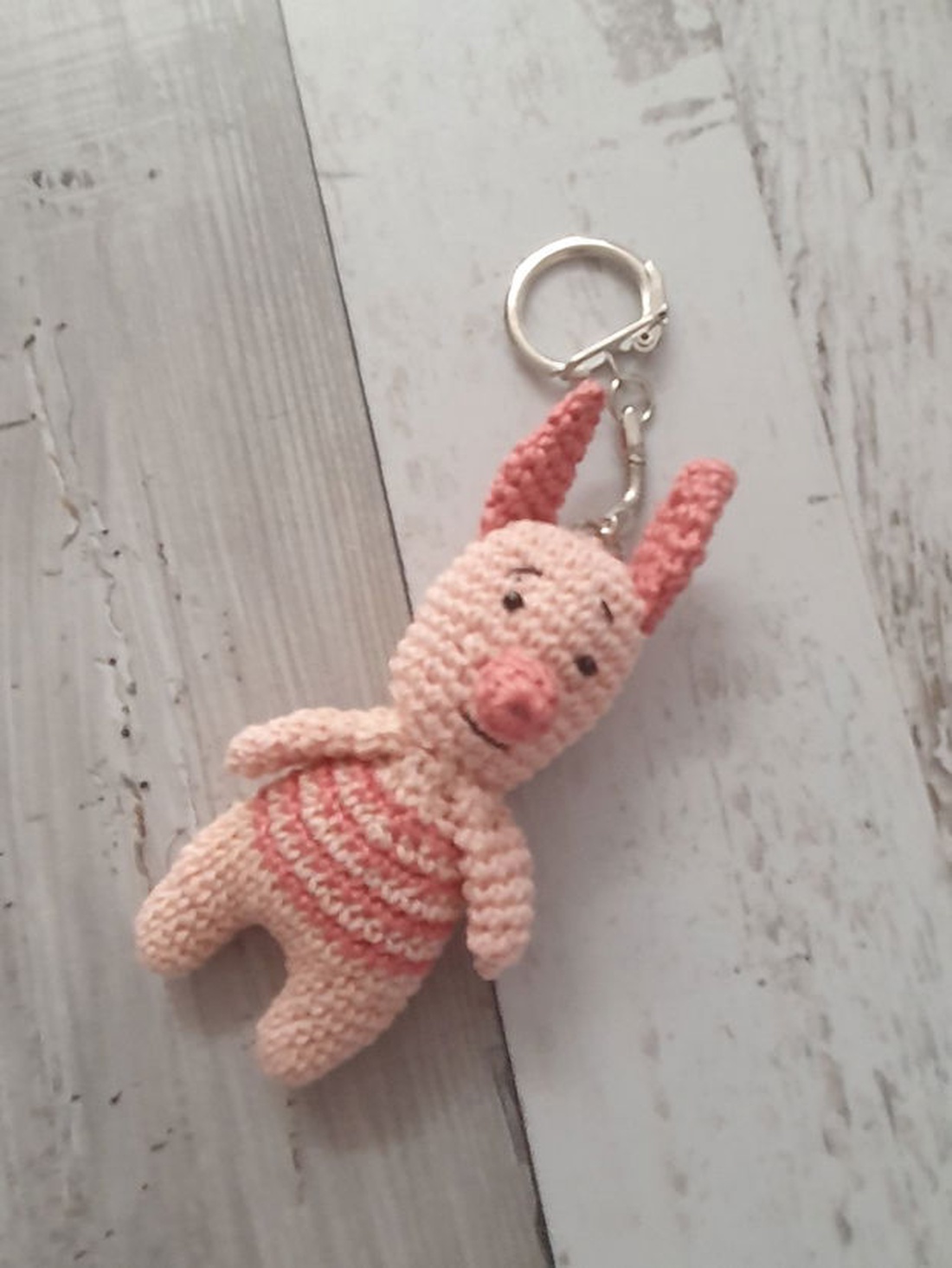 Breloc Piglet  - genți și portofele - accesorii genți - breloc - Artynos.ro