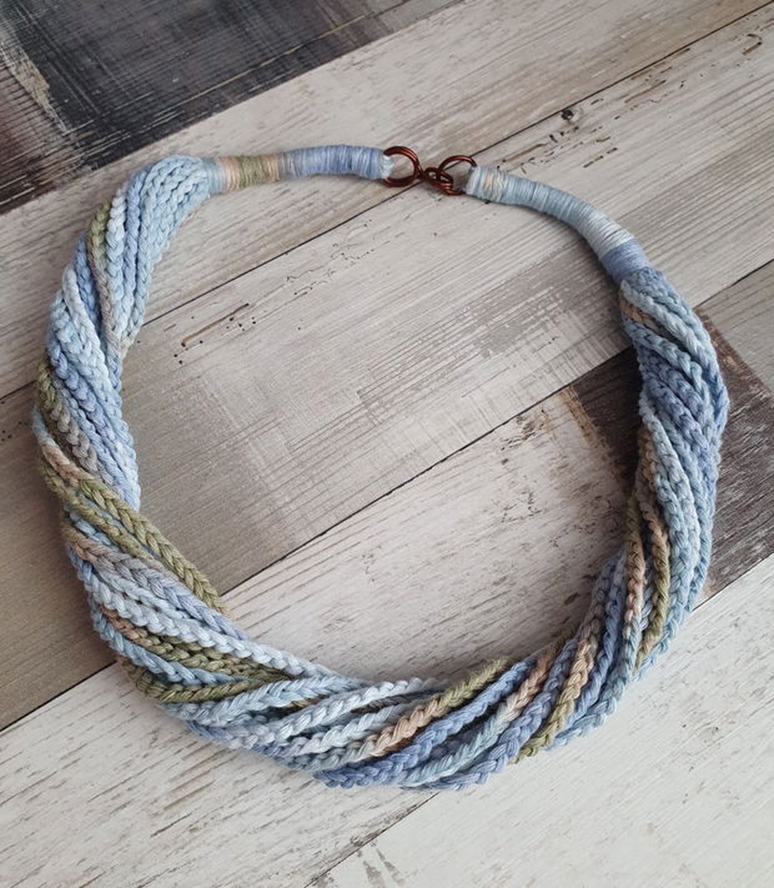 Colier multicolor  - bijuterii - coliere - coliere cu multiple șiruri - Artynos.ro