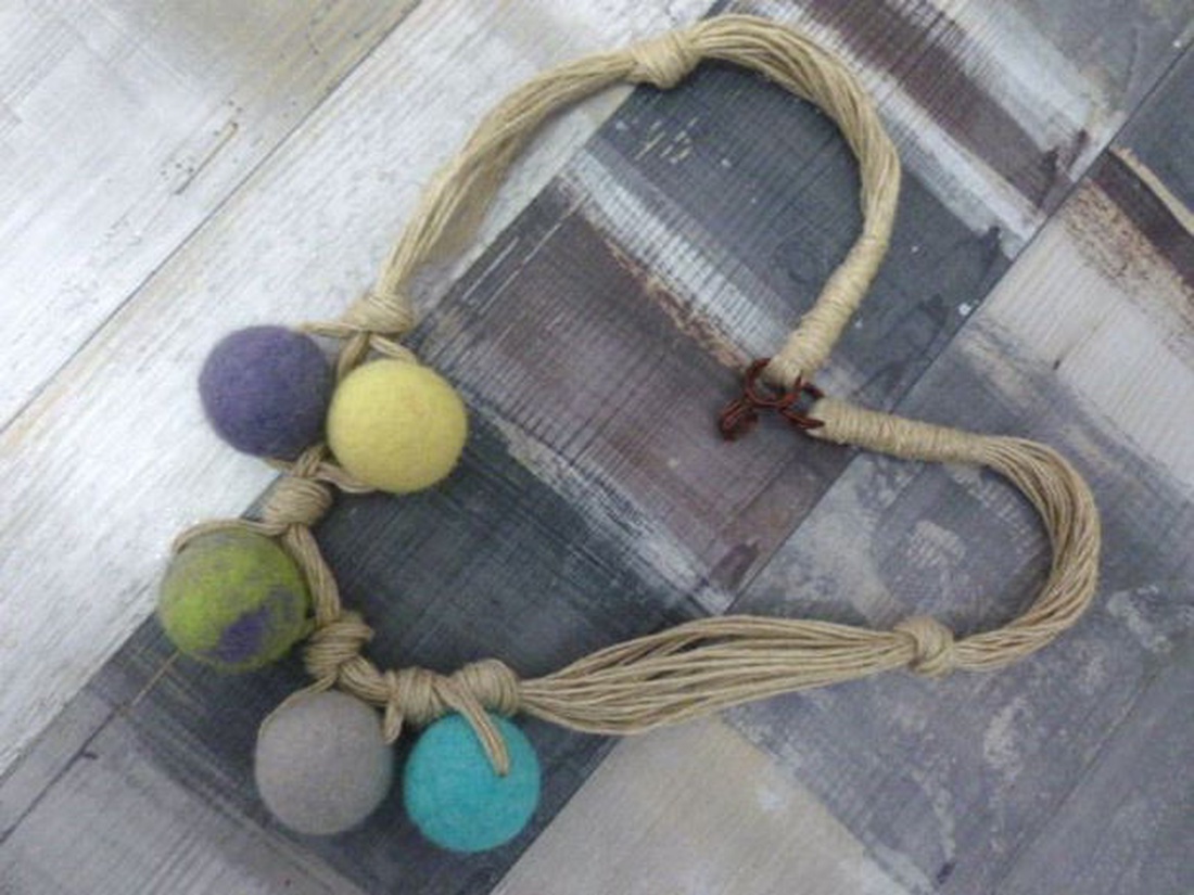 Colier  Sphere  - bijuterii - coliere - coliere din mărgele - Artynos.ro