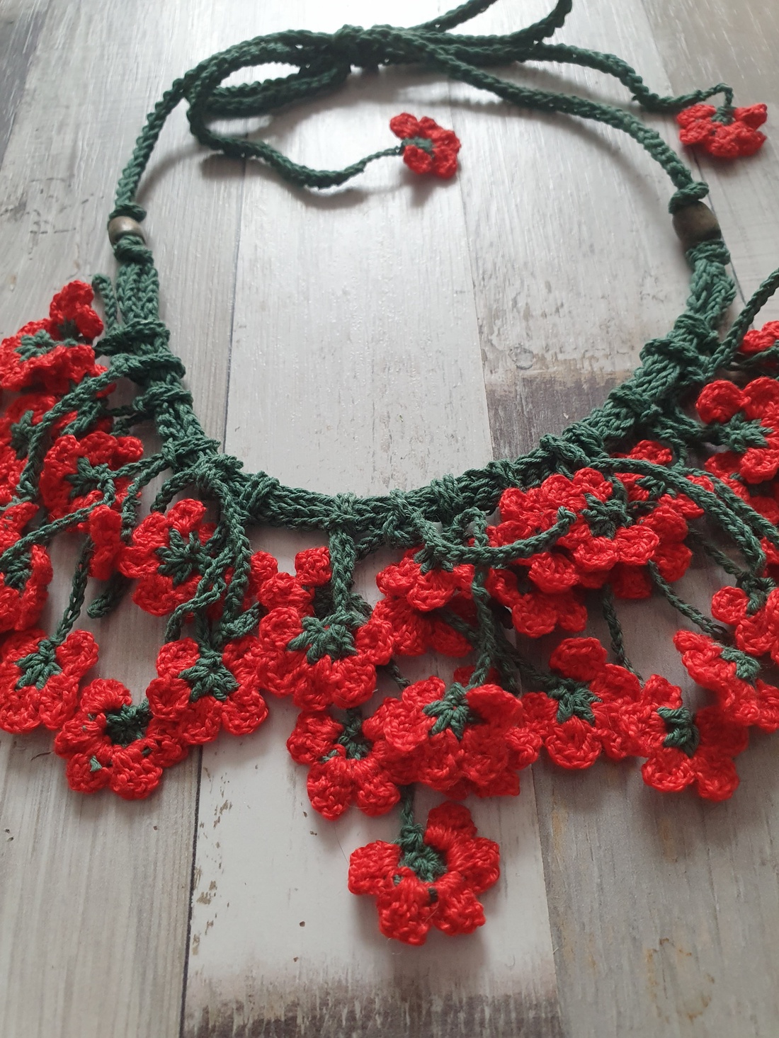 Colier cu maci  - bijuterii - coliere - pandative - Artynos.ro