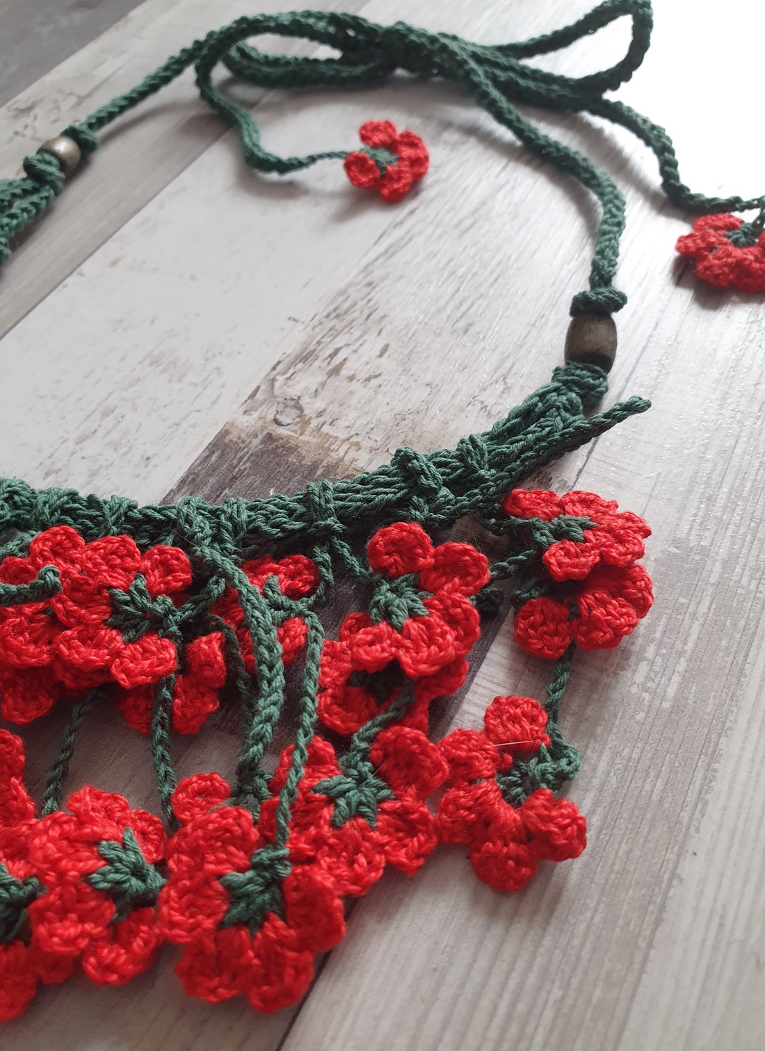 Colier cu maci  - bijuterii - coliere - pandative - Artynos.ro