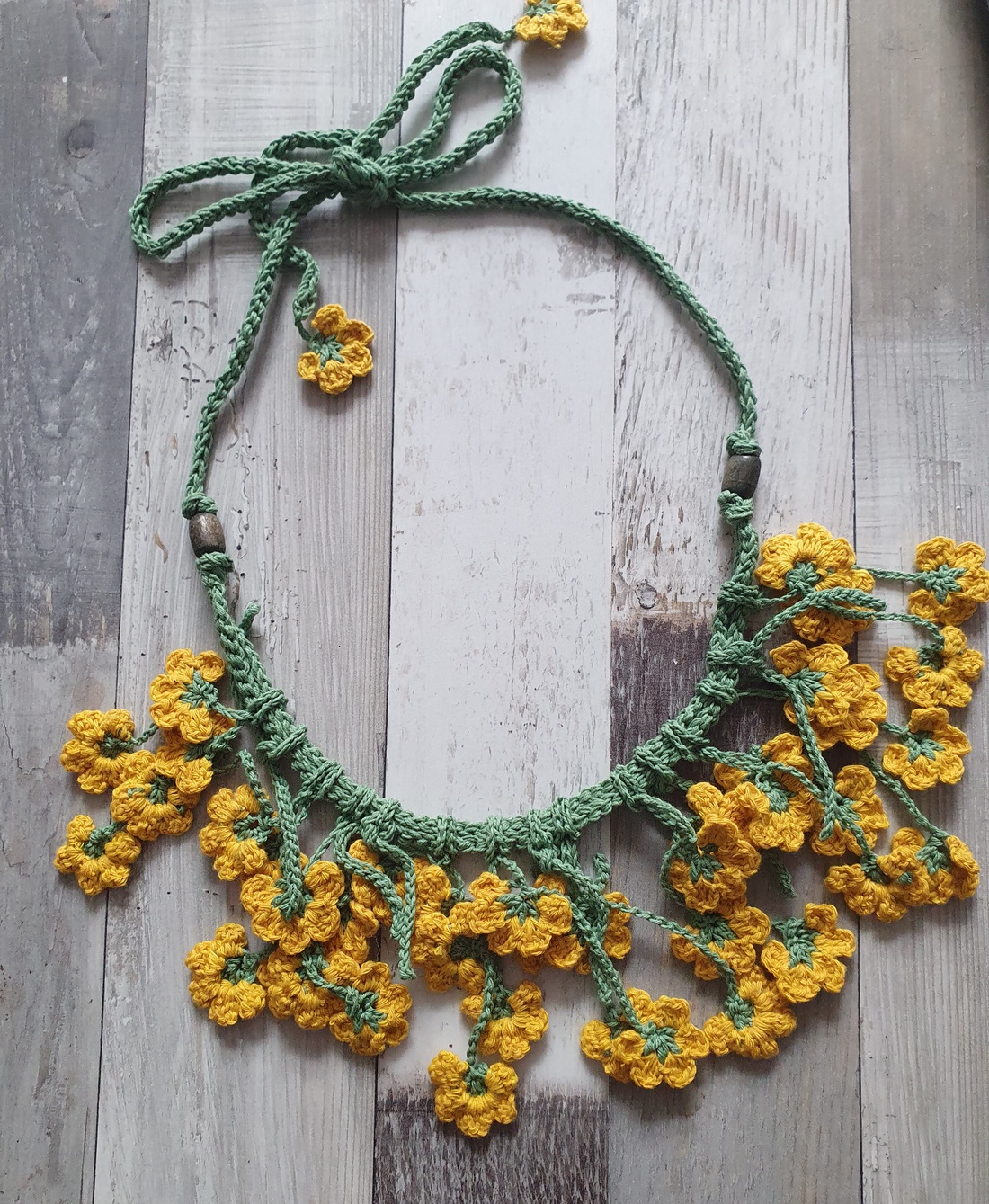 Colier cu flori  - bijuterii - coliere - coliere cu multiple șiruri - Artynos.ro