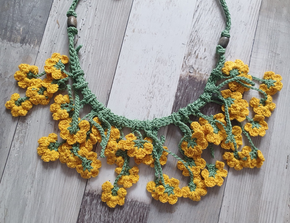 Colier cu flori  - bijuterii - coliere - coliere cu multiple șiruri - Artynos.ro