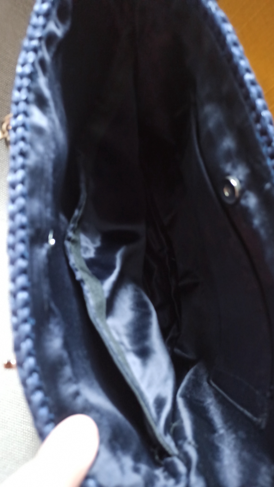 Geanta croșetata, manual,din fire de bumbac și acril - genți și portofele - huse tablete și ebook - Artynos.ro