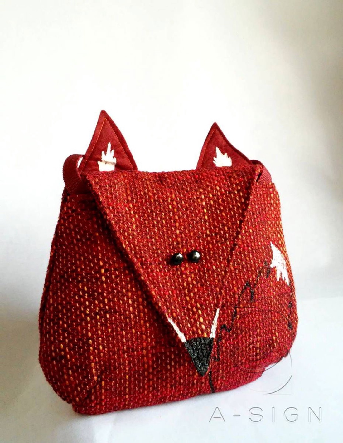 Geanta Foxy - geantă și husă - genți de umăr și genți de mână - genți de umăr - Artynos.ro Geanta Foxy - geantă și husă - genți de umăr și genți de mână - genți de umăr - Artynos.ro