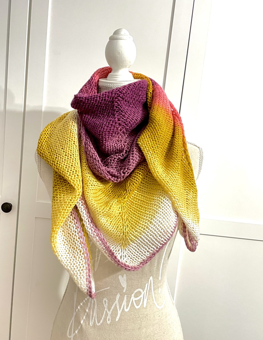 al tricotat manual multicolor - îmbrăcăminte și modă - eșarfe, pălării, fularuri - șaluri - Artynos.ro