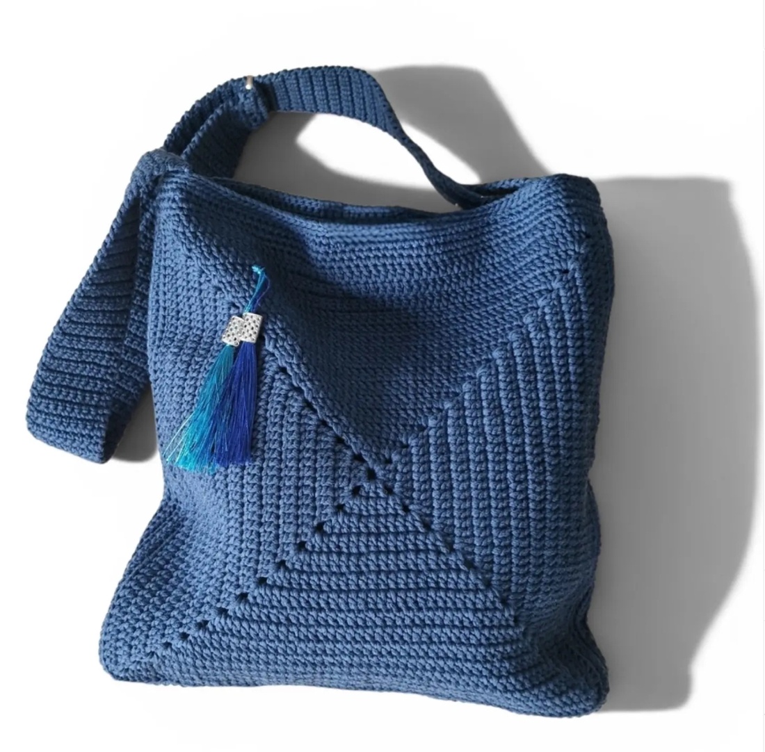 Geanta handmade bleumarin - genți și portofele - genți de mână și umăr - geantă casual - Artynos.ro