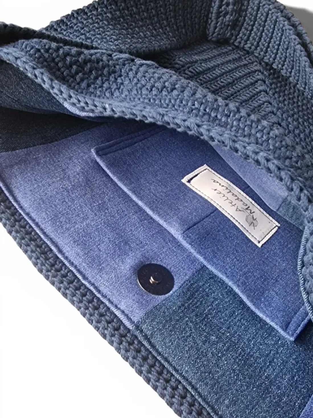 Geanta handmade bleumarin - genți și portofele - genți de mână și umăr - geantă casual - Artynos.ro