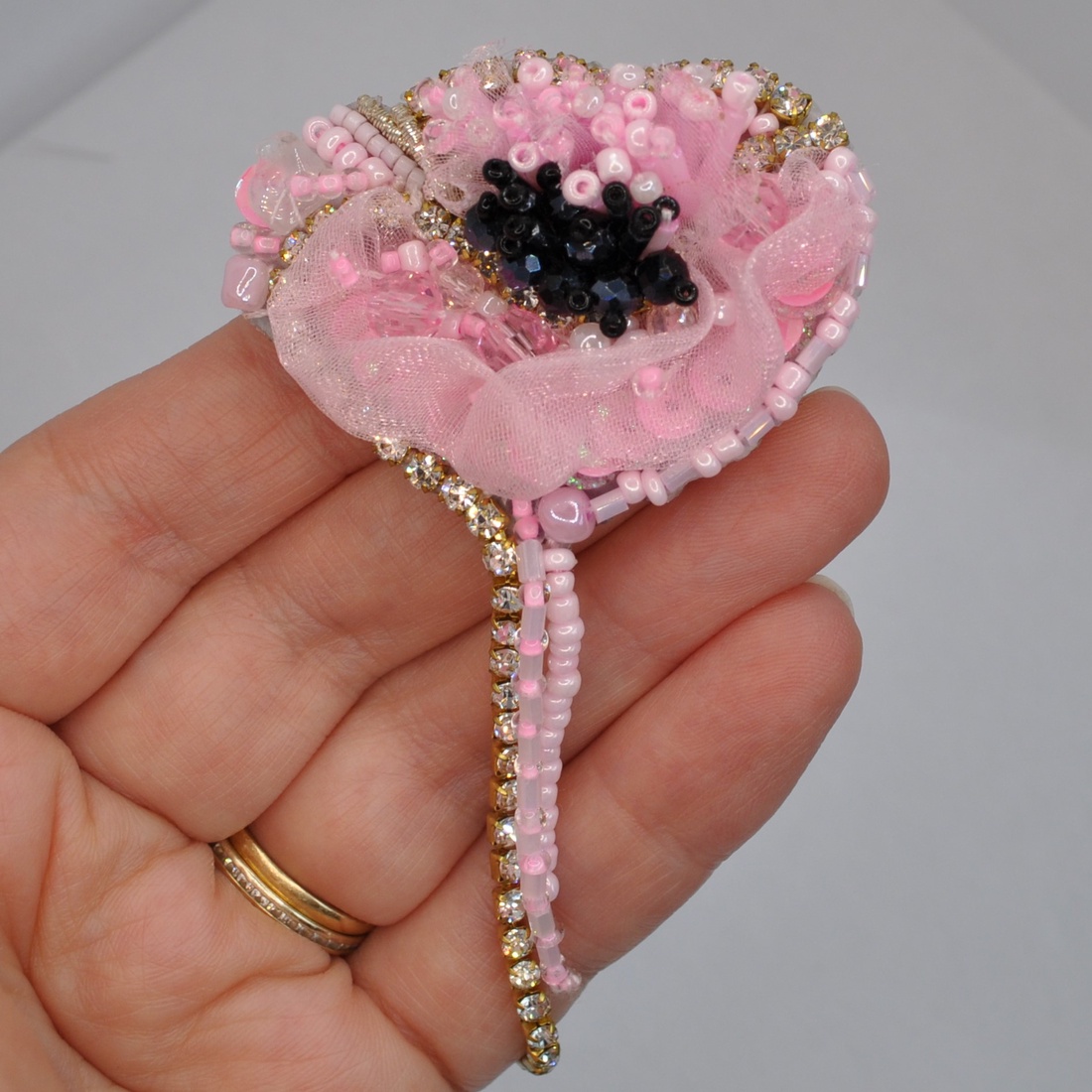 brosa floare de mac roz 3D cristal handmade accesorii femei, bijuterii cadou accesorii sacou bijuterii handmade - bijuterii - broșă, insigne - insigne - Artynos.ro brosa floare de mac roz 3D cristal handmade accesorii femei, bijuterii cadou accesorii sacou bijuterii handmade - bijuterii - broșă, insigne - insigne - Artynos.ro