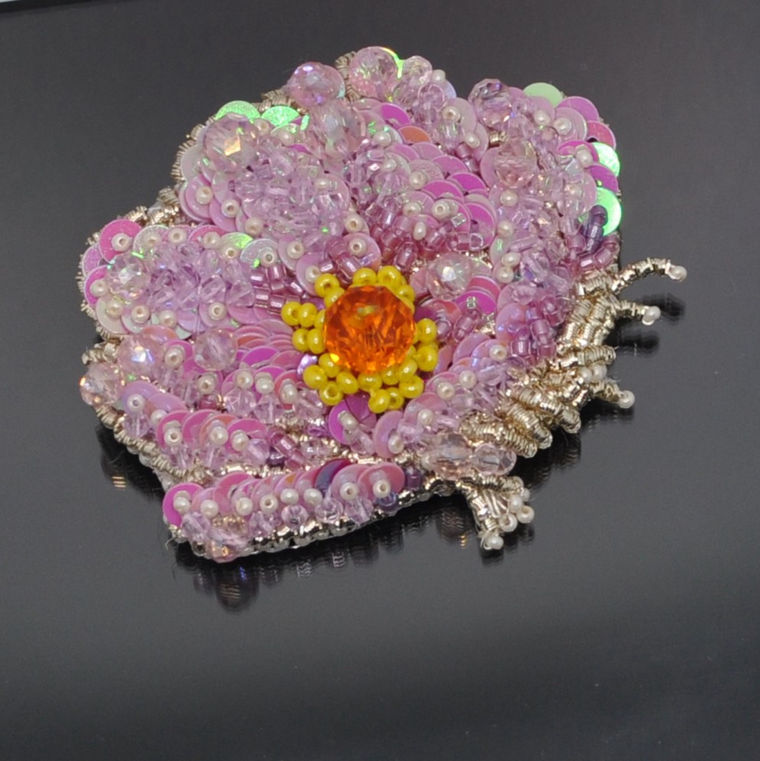 brosa bujor roz 3D cristal handmade brosa floare accesorii femei, bijuterii cadou accesorii sacou bijuterii handmade - bijuterii - broșă, insigne - insigne - Artynos.ro brosa bujor roz 3D cristal handmade brosa floare accesorii femei, bijuterii cadou accesorii sacou bijuterii handmade - bijuterii - broșă, insigne - insigne - Artynos.ro