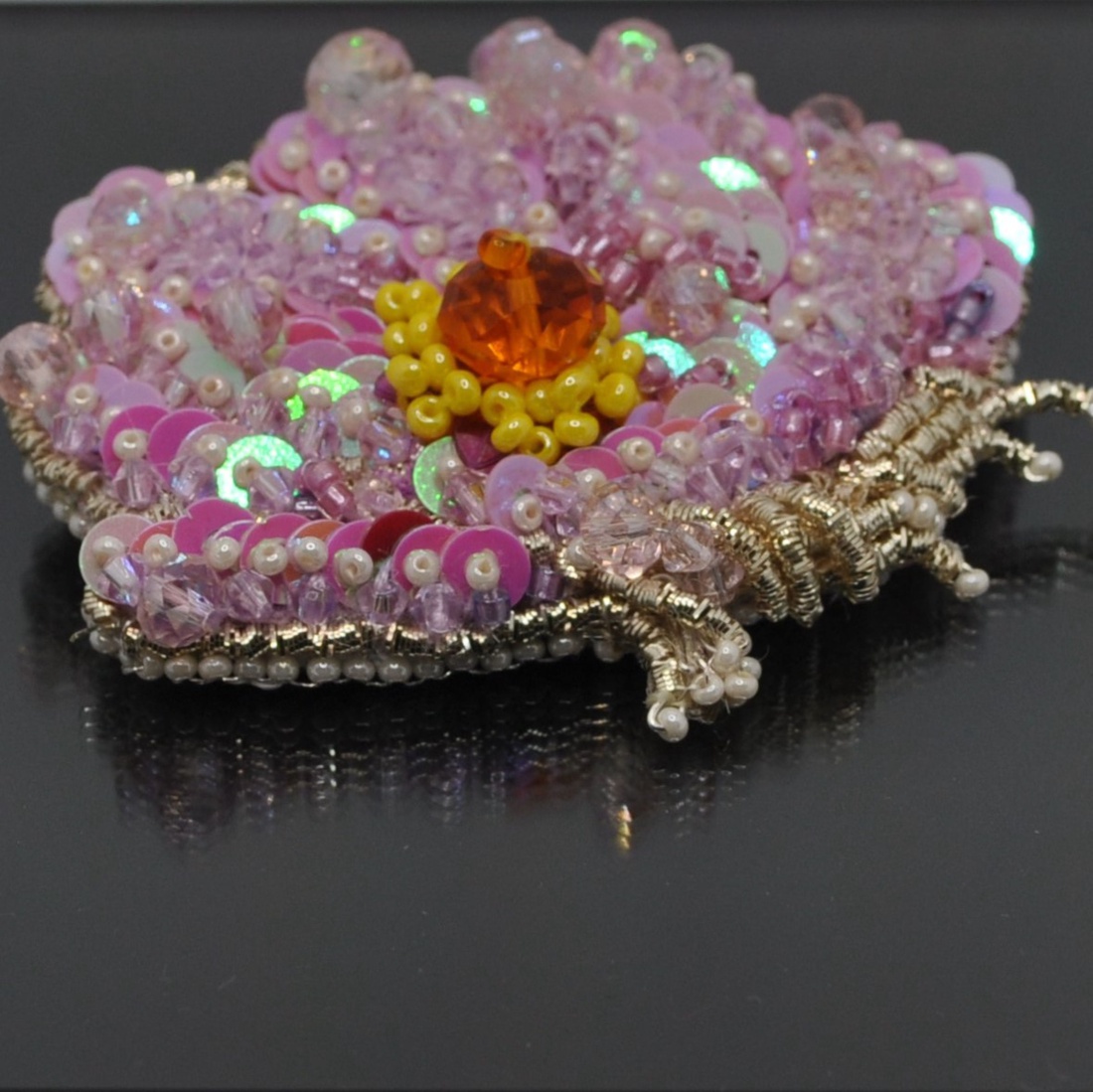 brosa bujor roz 3D cristal handmade brosa floare accesorii femei, bijuterii cadou accesorii sacou bijuterii handmade - bijuterii - broșă, insigne - insigne - Artynos.ro brosa bujor roz 3D cristal handmade brosa floare accesorii femei, bijuterii cadou accesorii sacou bijuterii handmade - bijuterii - broșă, insigne - insigne - Artynos.ro