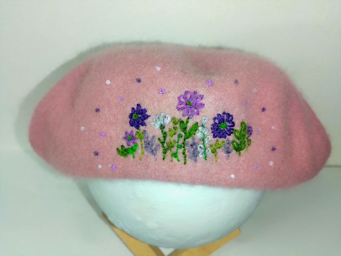 Beretă roz cu flori brodate - îmbrăcăminte și modă - eșarfe, pălării, fularuri - căciulă - Artynos.ro