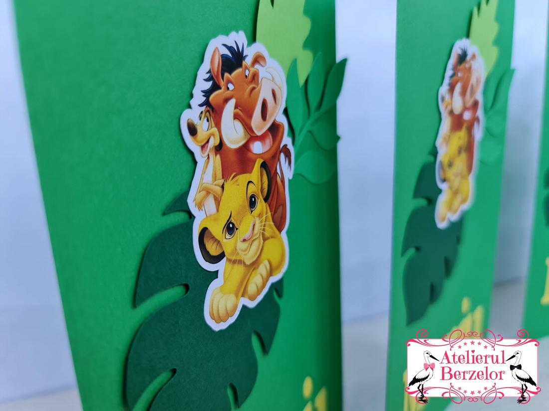 Meniuri botez verde junglă, Lion King - jucării și echipamente pentru copii - daruri de botez - Artynos.ro Meniuri botez verde junglă, Lion King - jucării și echipamente pentru copii - daruri de botez - Artynos.ro