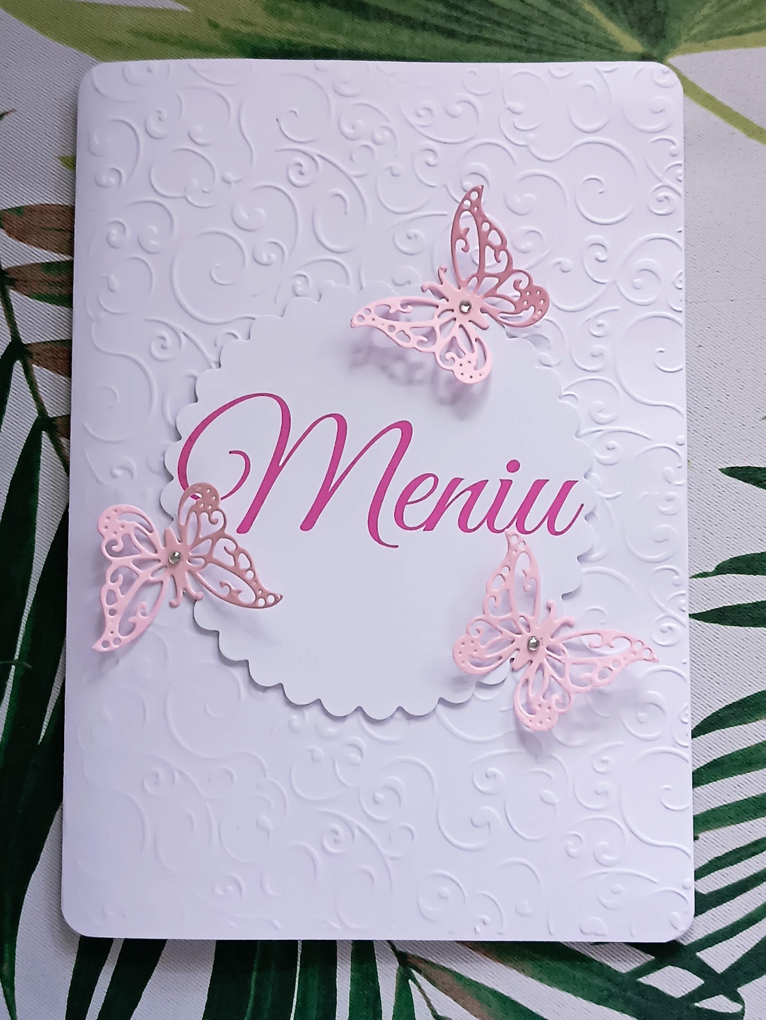 Meniuri tip carte pentru botez fetite fluturi - jucării și echipamente pentru copii - daruri de botez - Artynos.ro Meniuri tip carte pentru botez fetite fluturi - jucării și echipamente pentru copii - daruri de botez - Artynos.ro