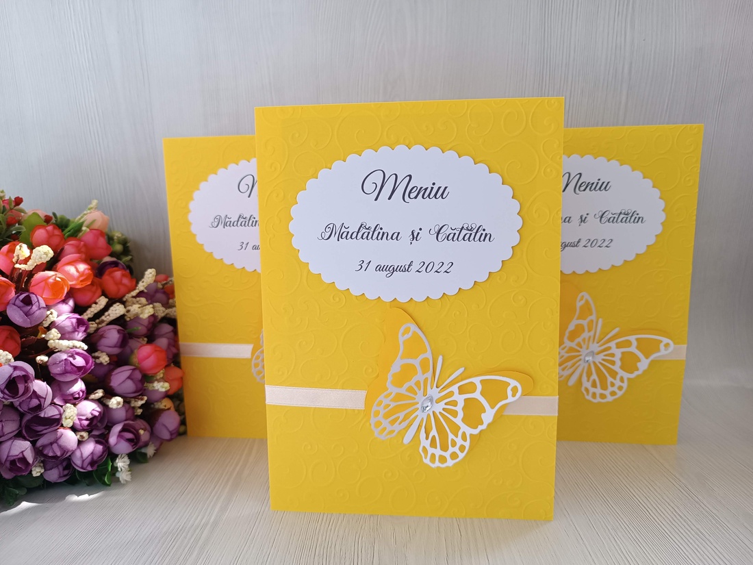 Meniuri tip carte pentru nuntă/botez fluturi - jucării și echipamente pentru copii - daruri de botez - Artynos.ro Meniuri tip carte pentru nuntă/botez fluturi - jucării și echipamente pentru copii - daruri de botez - Artynos.ro