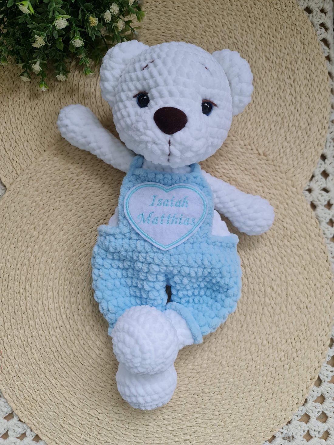 Ursuleț de pluș croșetat manual Norișor, corp moale - jucării și echipamente pentru copii - plușuri - ursuleț de pluș - Artynos.ro