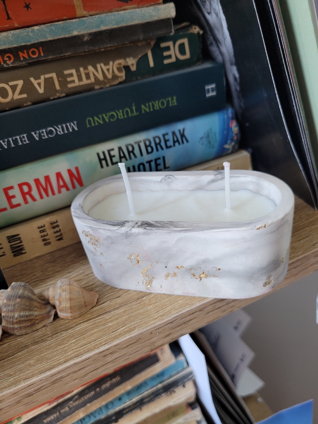 Lumanare artizanala de soia in recipient ceramic - casă & stil de viață - lumânări, parfumuri, arome - lumânări artizanale - Artynos.ro