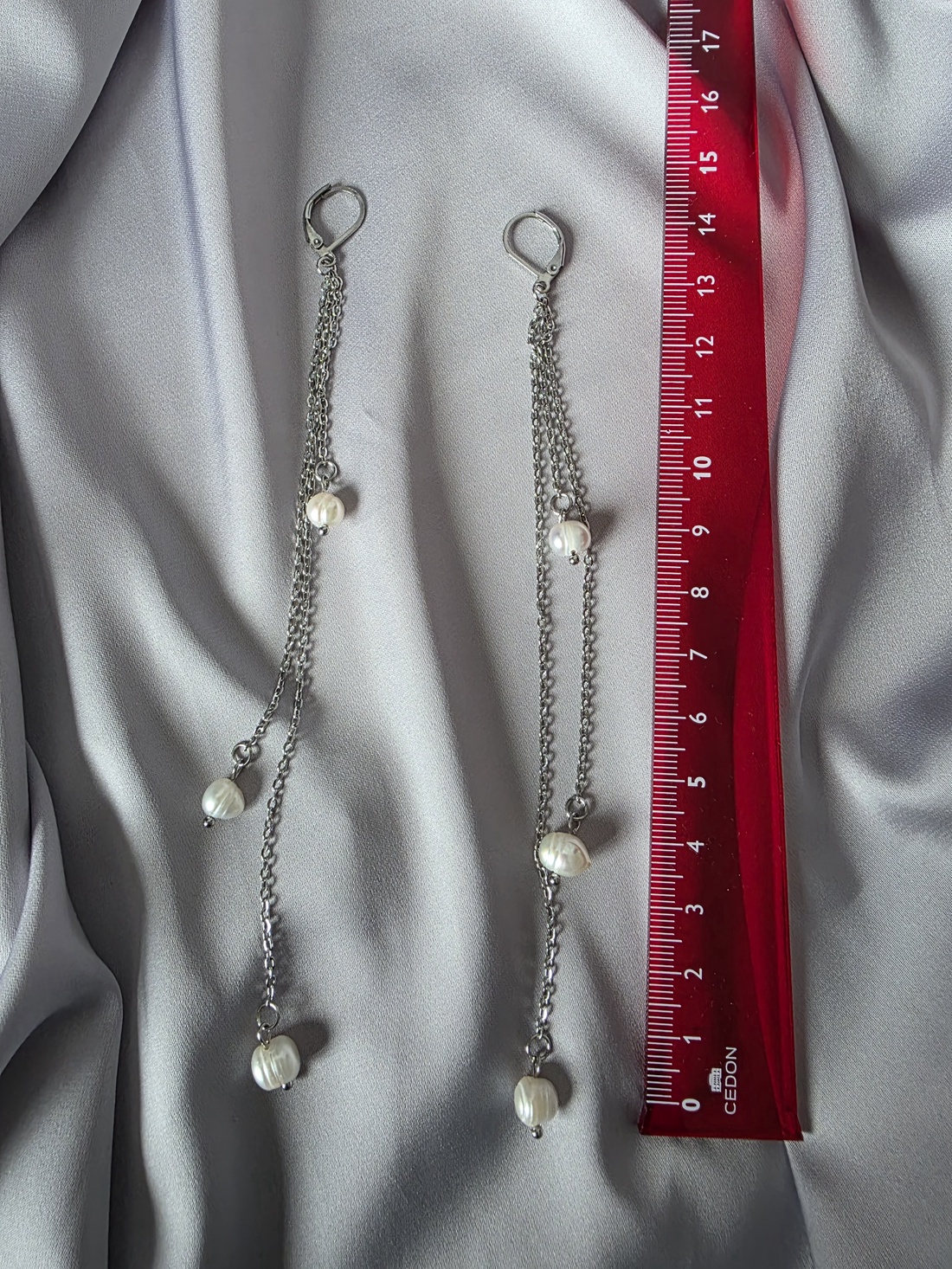 Cercei lungi din oțel inoxidabil și perle de cultură  - bijuterii - cercei - cercei din perle - Artynos.ro