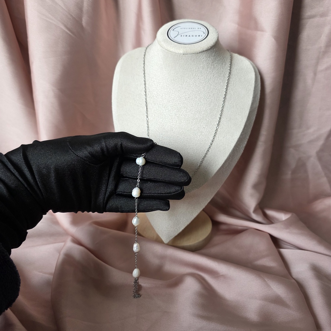 Colier lung din oțel inoxidabil și perle de cultură  - bijuterii - coliere - coliere cu pandative - Artynos.ro
