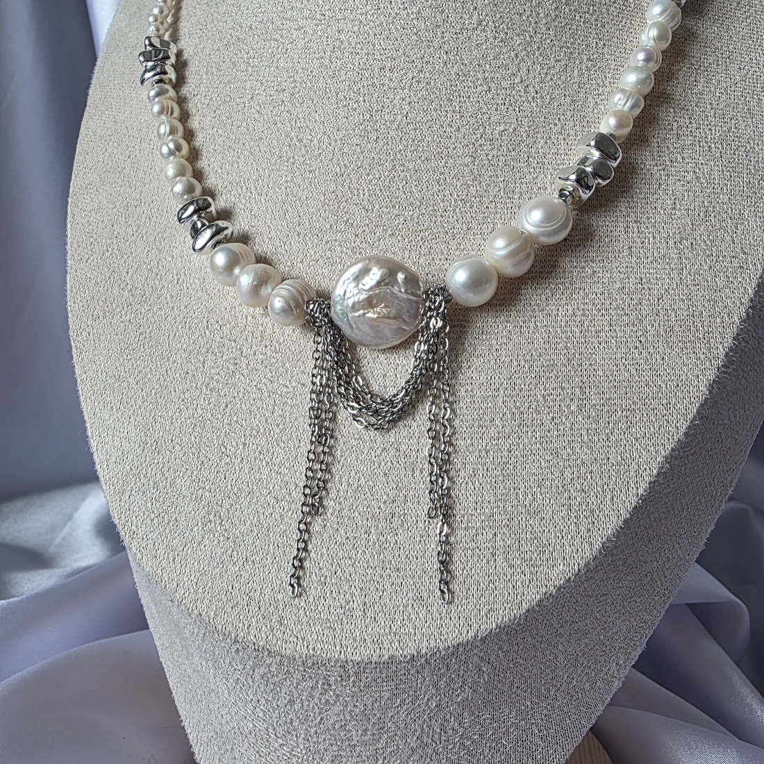 Colier din perle de cultură și hematit cu lanț din oțel inoxidabil - bijuterii - coliere - coliere din perle - Artynos.ro