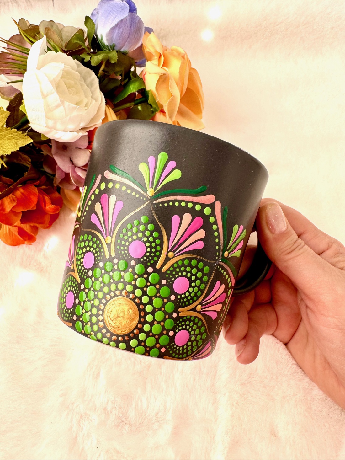 Cana pictata Pink Green - casă & stil de viață - accesorii pentru echipamente de bucătărie - accesorii de servire - căni - Artynos.ro Cana pictata Pink Green - casă & stil de viață - accesorii pentru echipamente de bucătărie - accesorii de servire - căni - Artynos.ro