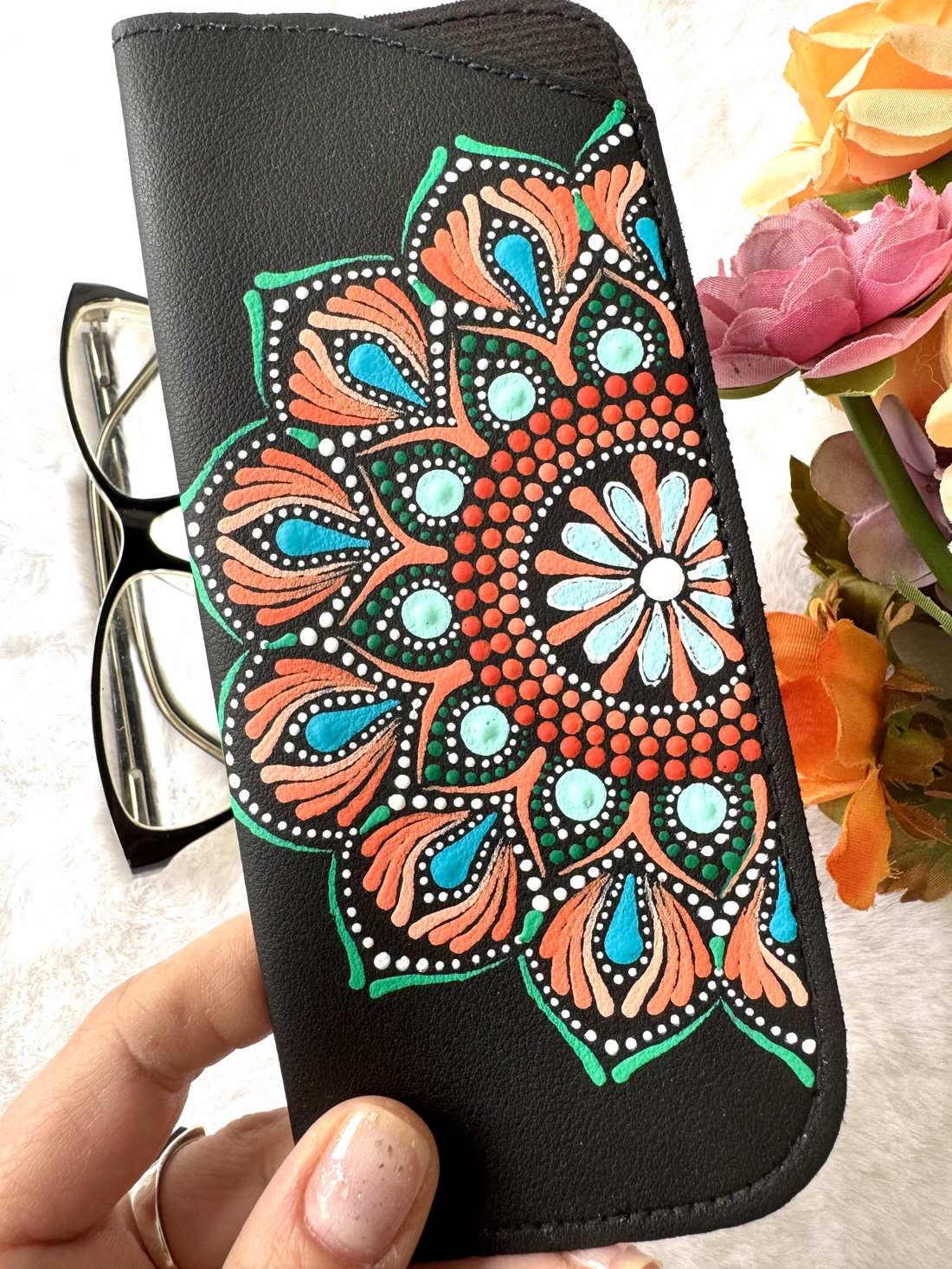 Etui ochelari -Istambul - geantă și husă - portofele, huse, suporturi - toc ochelari - Artynos.ro Etui ochelari -Istambul - geantă și husă - portofele, huse, suporturi - toc ochelari - Artynos.ro