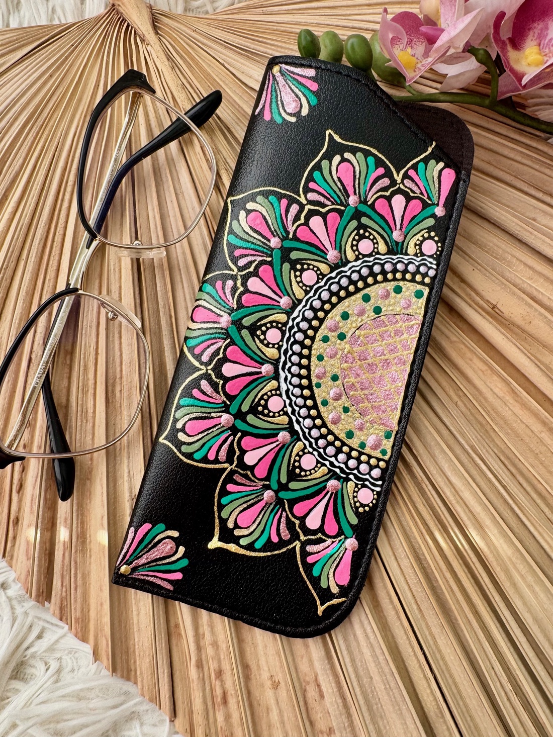 Etui pentru ochelari-pictat manual - Summer vibe - geantă și husă - portofele, huse, suporturi - toc ochelari - Artynos.ro Etui pentru ochelari-pictat manual - Summer vibe - geantă și husă - portofele, huse, suporturi - toc ochelari - Artynos.ro