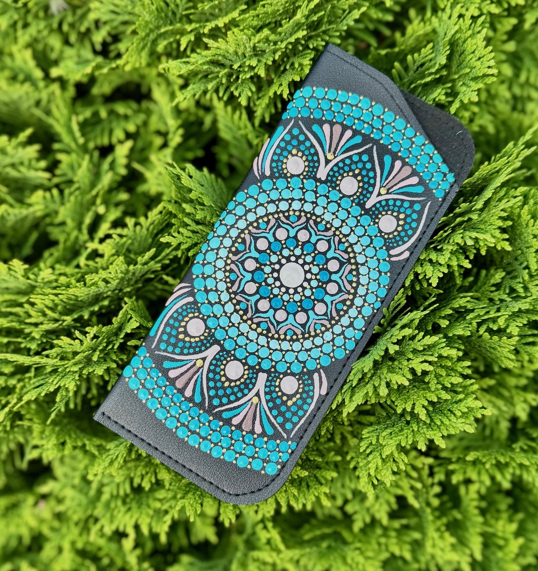 Etui pentru ochelari pictat manual  - geantă și husă - portofele, huse, suporturi - toc ochelari - Artynos.ro