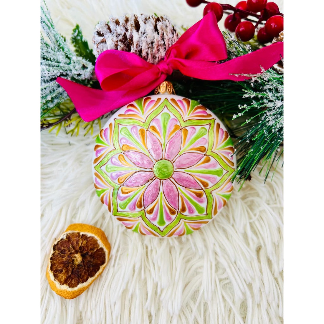 Glob pictat manual  Pure Pink - crăciun - decorațiuni de crăciun de casă - globuri de crăciun - Artynos.ro