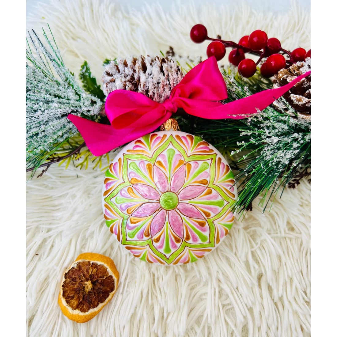 Glob pictat manual  Pure Pink - crăciun - decorațiuni de crăciun de casă - globuri de crăciun - Artynos.ro