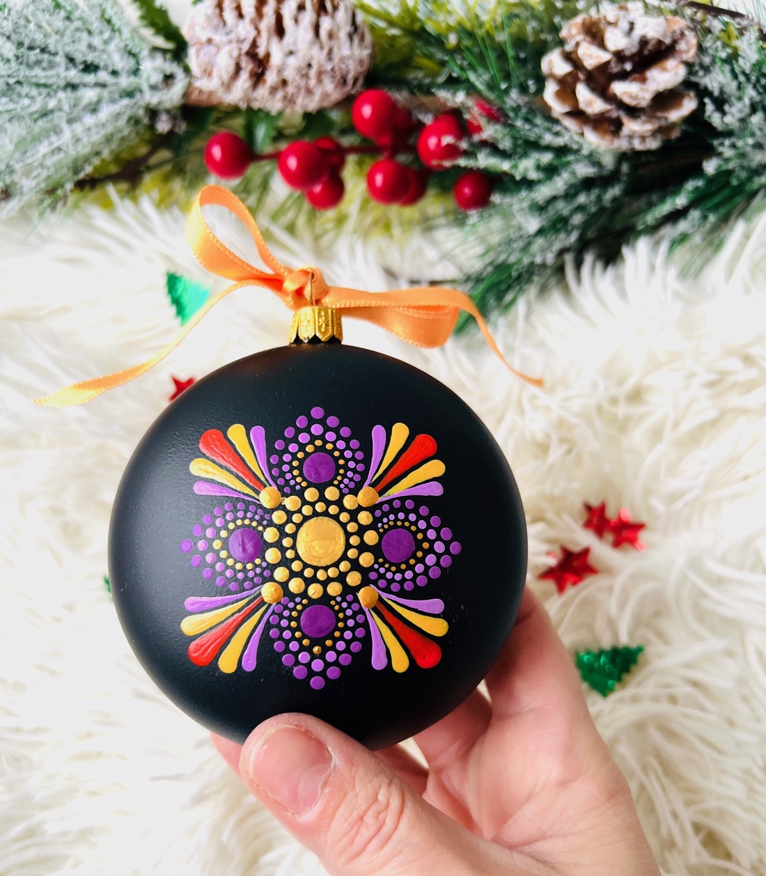 Glob pictat manual - Mandala  - crăciun - decorațiuni de crăciun de casă - globuri de crăciun - Artynos.ro