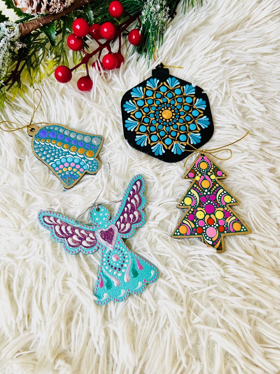 Set decoratiuni Craciun pictate manual -5 - crăciun - decorațiuni de crăciun de casă - figurine pentru pomul de crăciun - Artynos.ro Set decoratiuni Craciun pictate manual -5 - crăciun - decorațiuni de crăciun de casă - figurine pentru pomul de crăciun - Artynos.ro