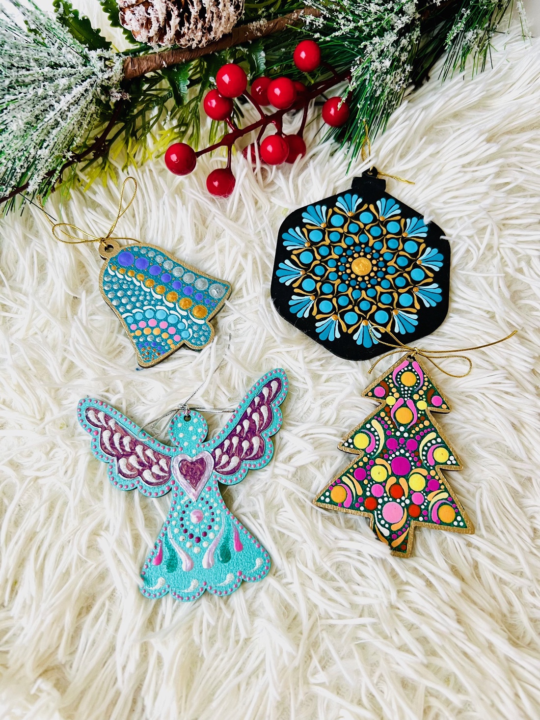 Set decoratiuni Craciun pictate manual -5 - crăciun - decorațiuni de crăciun de casă - figurine pentru pomul de crăciun - Artynos.ro Set decoratiuni Craciun pictate manual -5 - crăciun - decorațiuni de crăciun de casă - figurine pentru pomul de crăciun - Artynos.ro