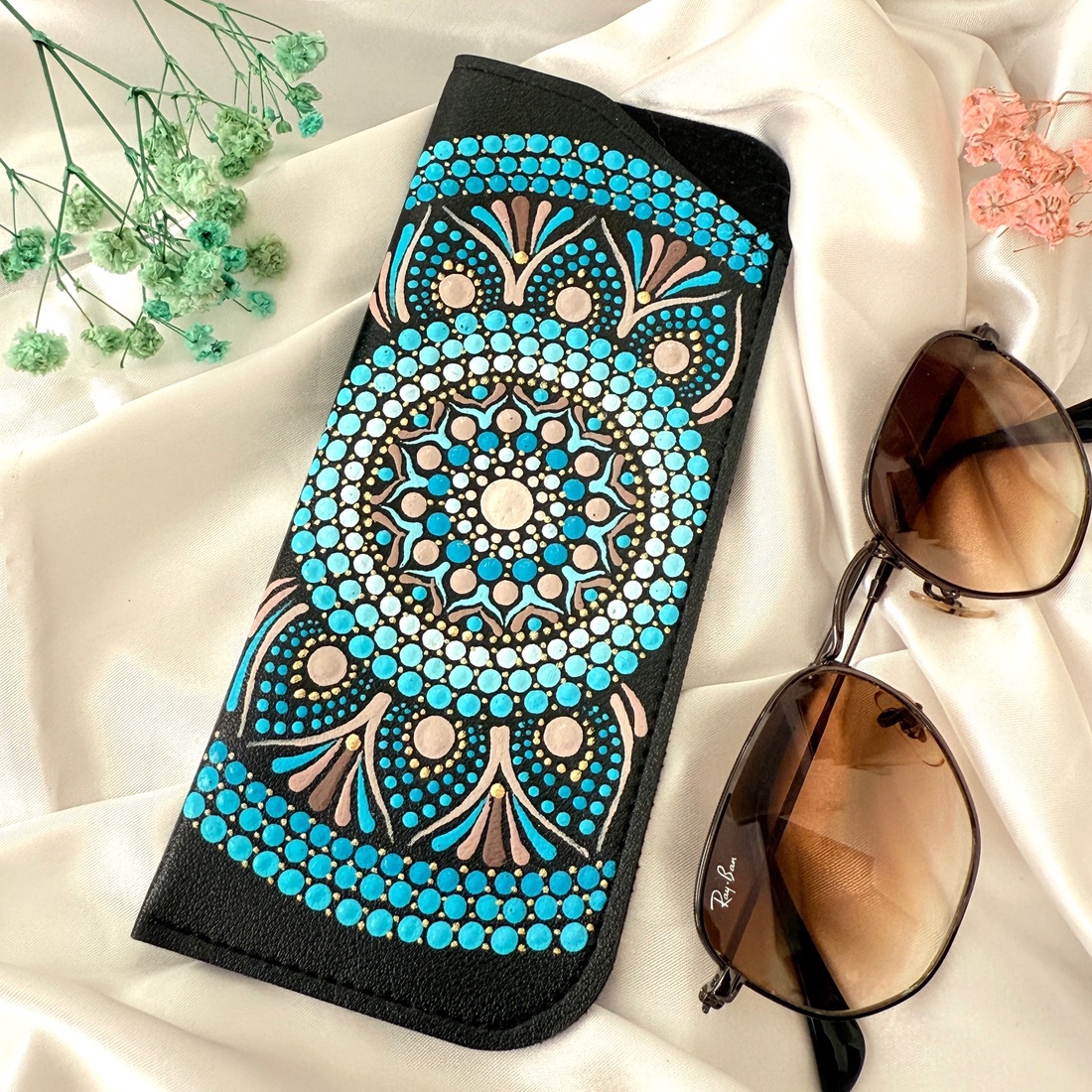 Etui pentru ochelari pictat manual  - genți și portofele - portofele, huse, suporturi - suport de ochelari - Artynos.ro