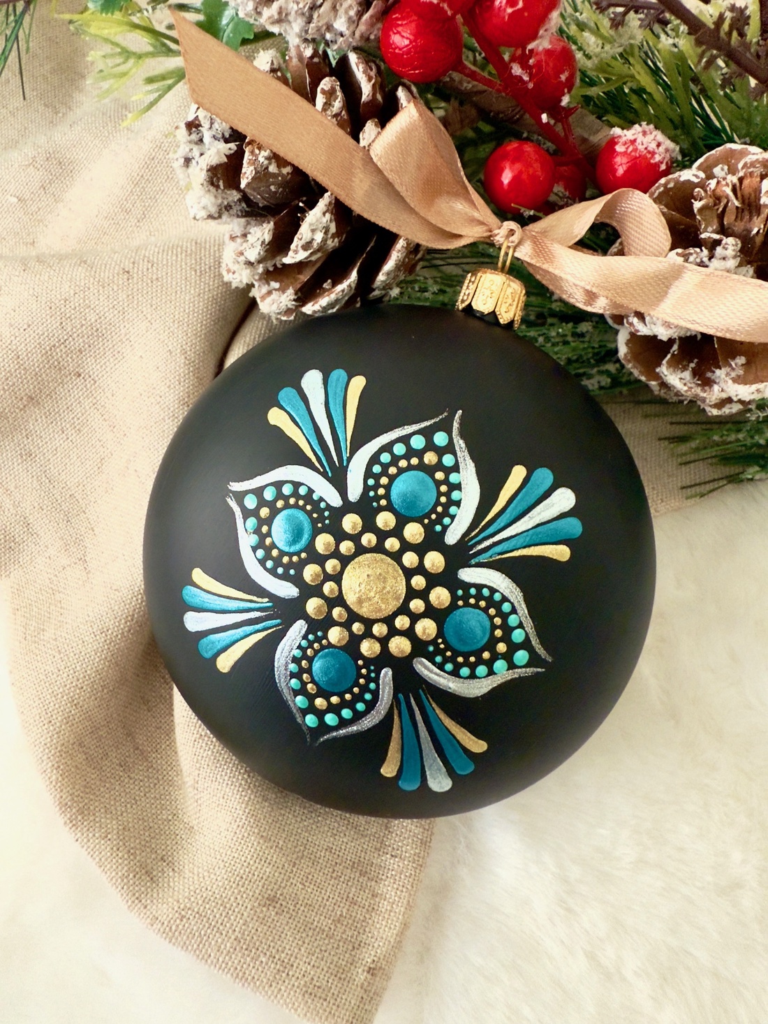 Glob Pictat Manual-Mandala Magic - crăciun - decorațiuni de crăciun de casă - globuri de crăciun - Artynos.ro