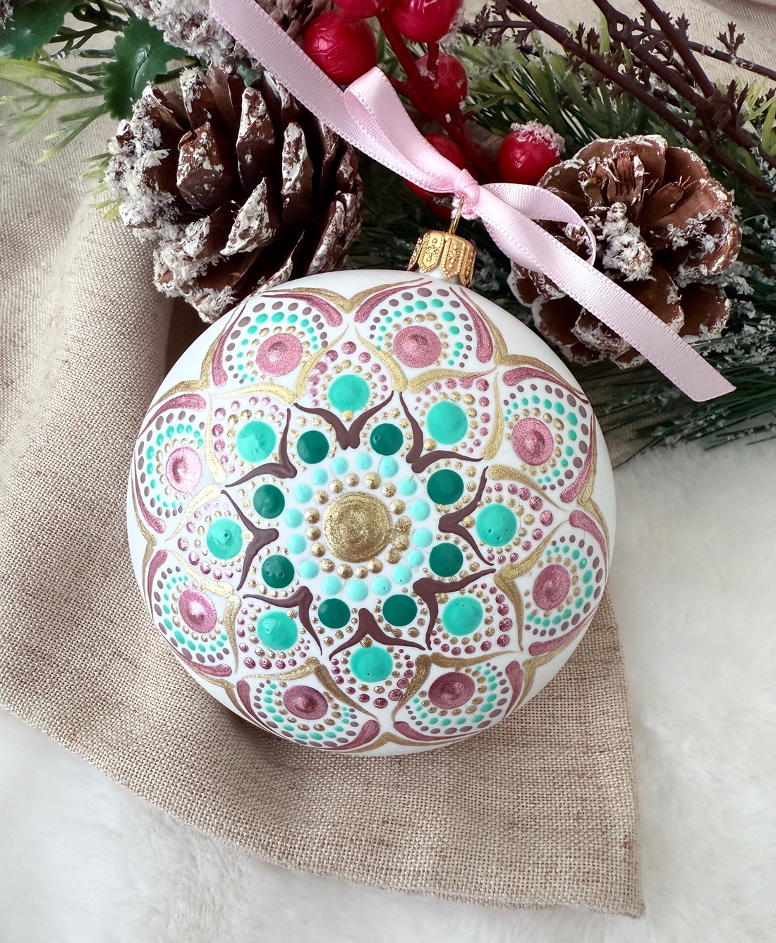 Glob Mandala Premium-  Pink warm winter - crăciun - decorațiuni de crăciun de casă - globuri de crăciun - Artynos.ro