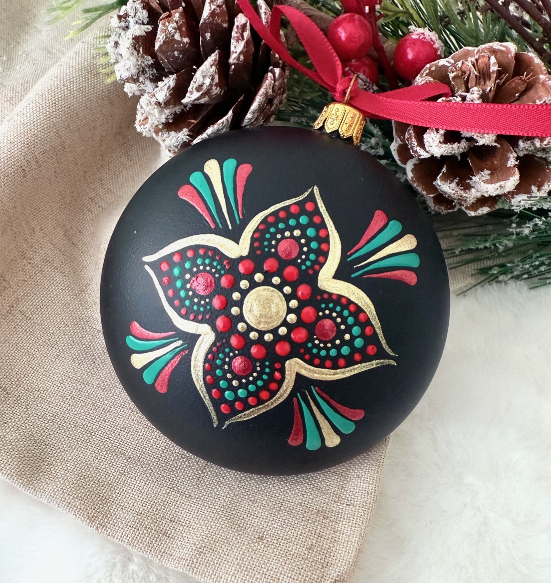 Glob pictat Rosu si verde   - crăciun - decorațiuni de crăciun de casă - globuri de crăciun - Artynos.ro