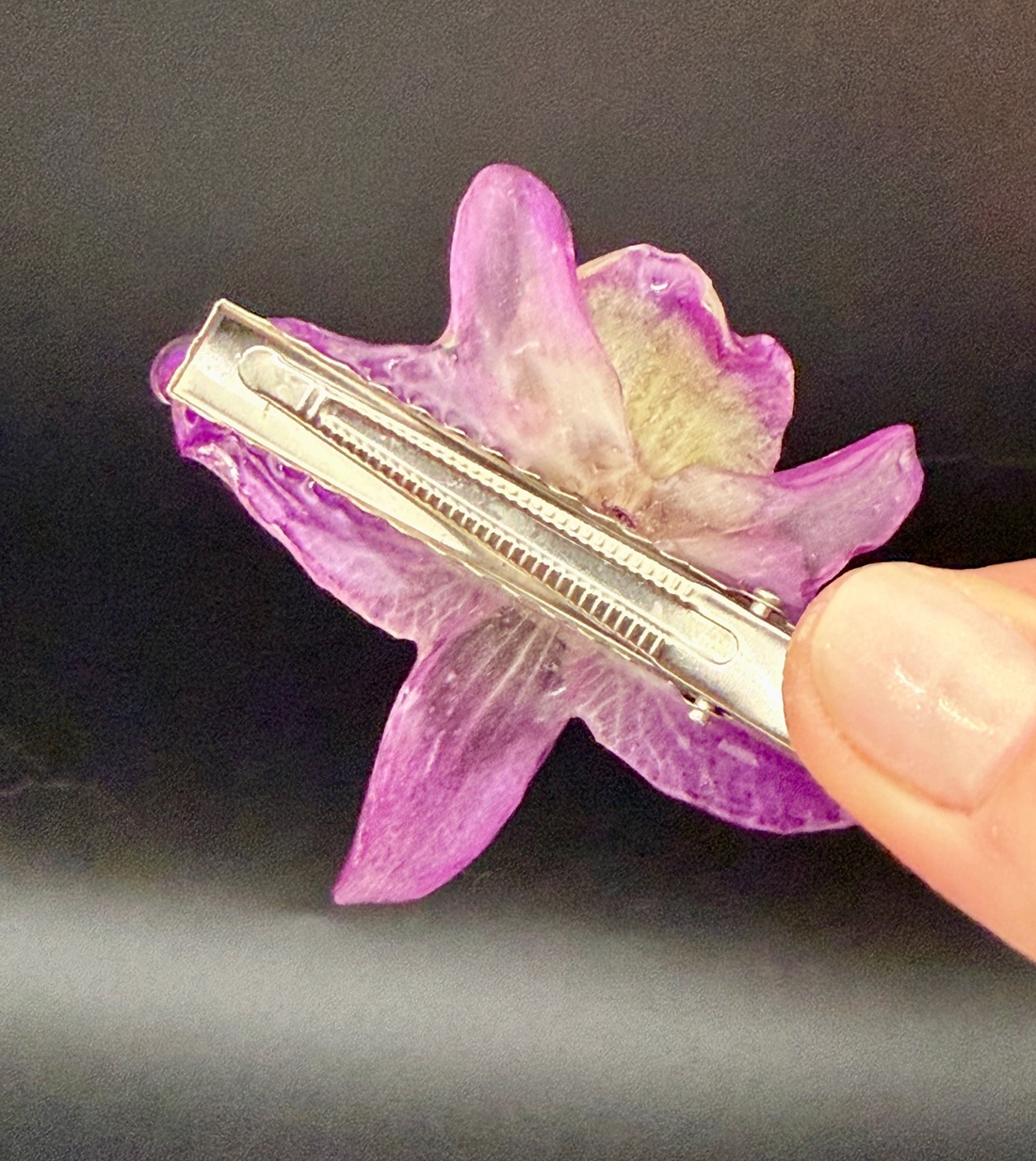 Agrafă de Păr cu Orhidee Naturală Roz � Accesoriu Floral Delicat - îmbrăcăminte și modă - accesorii păr - bandă de păr și agrafe păr - Artynos.ro