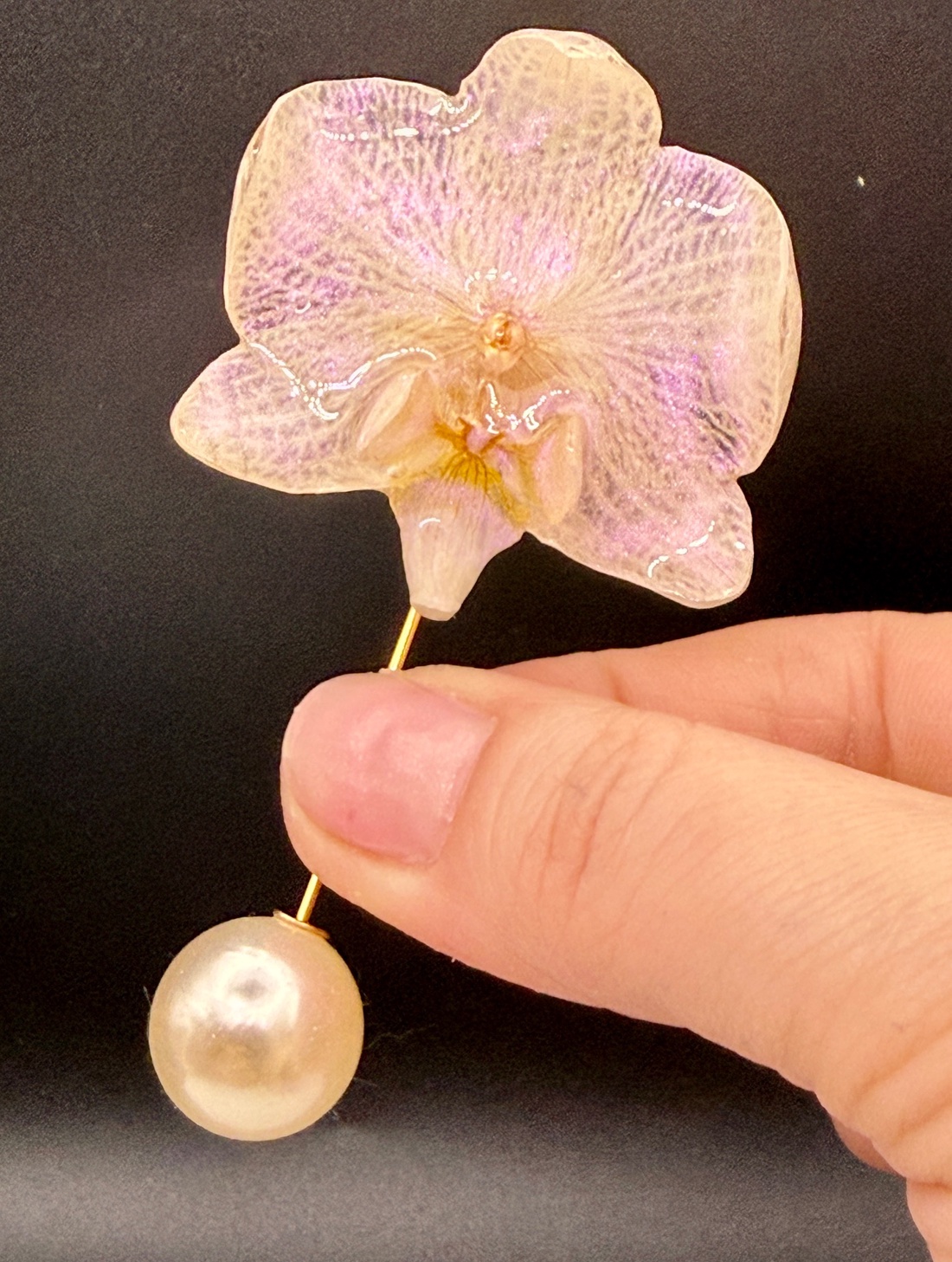 Broșă Florală orhidee naturala-  Conservate în Rășină - bijuterii - broșe - Artynos.ro