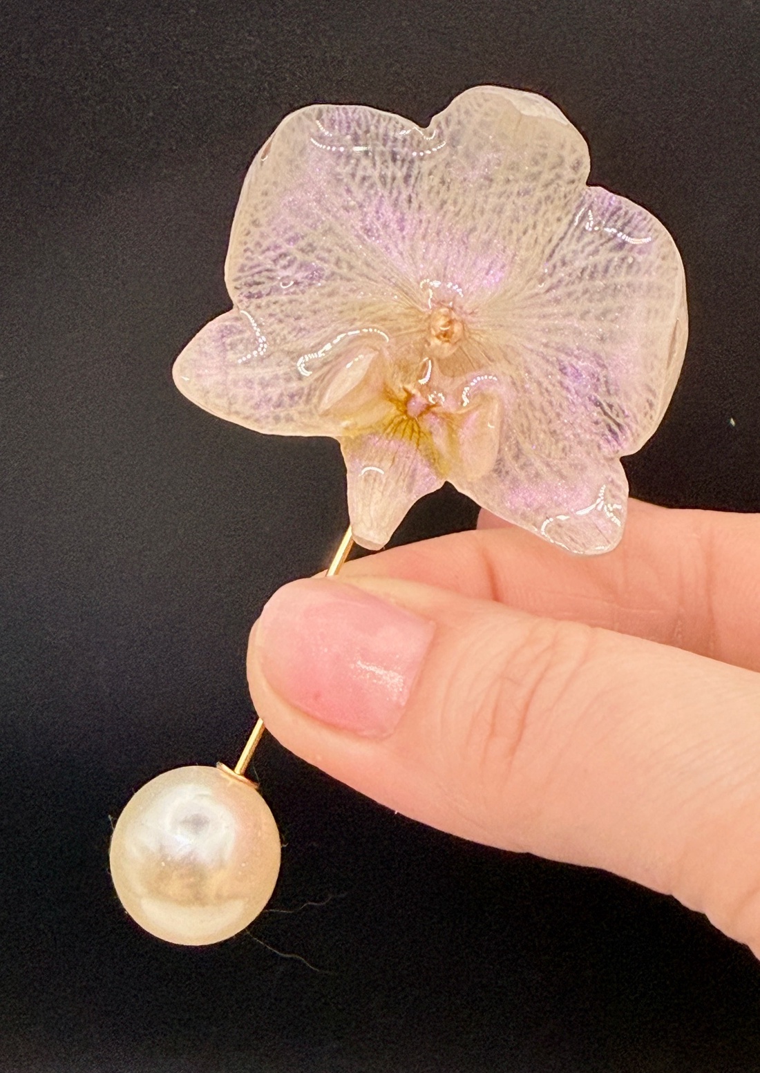 Broșă Florală orhidee naturala-  Conservate în Rășină - bijuterii - broșe - Artynos.ro