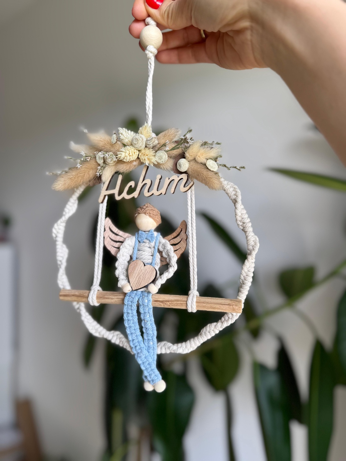 Ornament Cu Păpușă Macrame Cadou Prima Aniversare Botez Mot - casă & stil de viață - accesorii pentru decorat casa - decorațiuni de pereți, decorațiuni suspendate - decorațiuni perete, macramé - Artynos.ro Ornament Cu Păpușă Macrame Cadou Prima Aniversare Botez Mot - casă & stil de viață - accesorii pentru decorat casa - decorațiuni de pereți, decorațiuni suspendate - decorațiuni perete, macramé - Artynos.ro