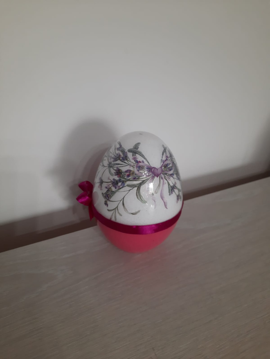 Decoratiune ou vertical cu model lavanda - casă & stil de viață - accesorii pentru decorat casa - decorațiuni de masă și decorațiuni pentru rafturi - decorațiuni de masă - Artynos.ro Decoratiune ou vertical cu model lavanda - casă & stil de viață - accesorii pentru decorat casa - decorațiuni de masă și decorațiuni pentru rafturi - decorațiuni de masă - Artynos.ro