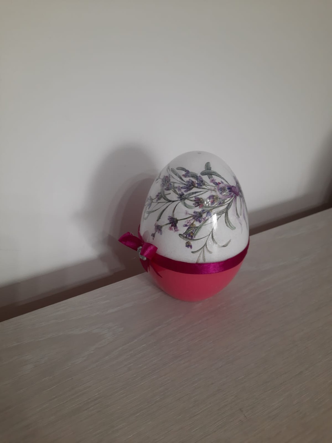 Decoratiune ou vertical cu model lavanda - casă & stil de viață - accesorii pentru decorat casa - decorațiuni de masă și decorațiuni pentru rafturi - decorațiuni de masă - Artynos.ro Decoratiune ou vertical cu model lavanda - casă & stil de viață - accesorii pentru decorat casa - decorațiuni de masă și decorațiuni pentru rafturi - decorațiuni de masă - Artynos.ro