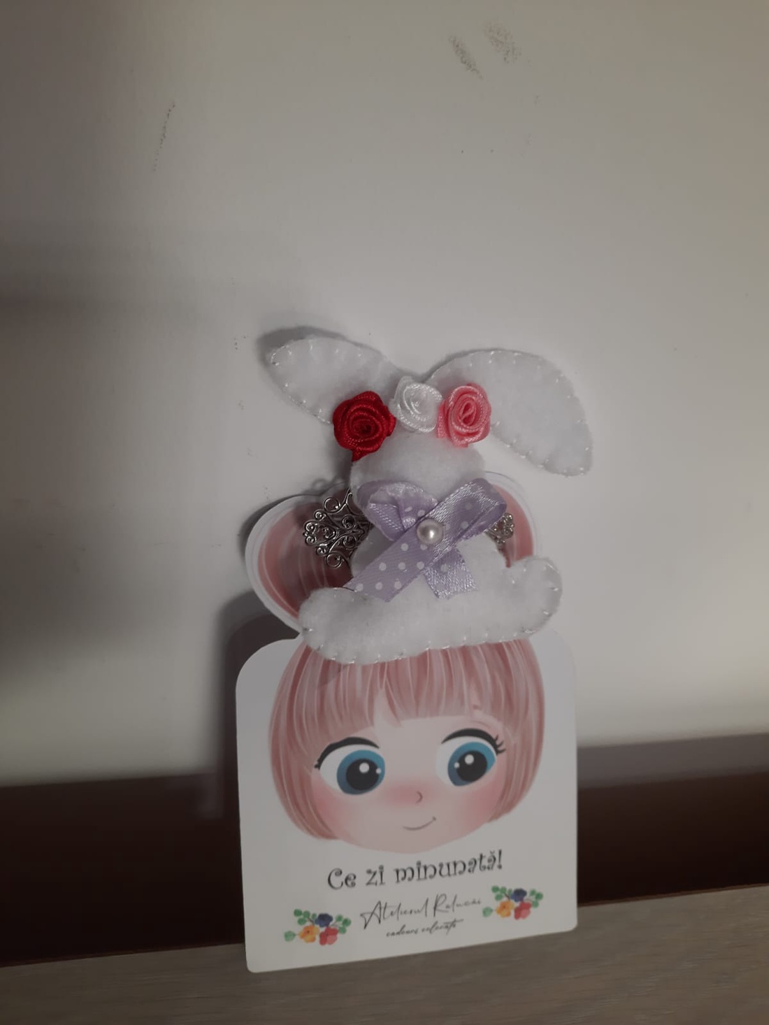 Clama cu iepuras alb - îmbrăcăminte și modă - accesorii păr - clemă de păr și ac de păr - Artynos.ro Clama cu iepuras alb - îmbrăcăminte și modă - accesorii păr - clemă de păr și ac de păr - Artynos.ro
