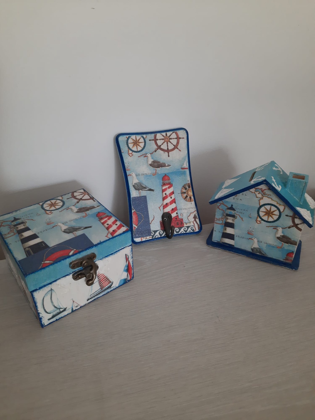 Set pusculita cu motive marine - casă & stil de viață - accesorii pentru decorat casa - decorațiuni de masă și decorațiuni pentru rafturi - cutii decor, cutii de suveniruri - Artynos.ro Set pusculita cu motive marine - casă & stil de viață - accesorii pentru decorat casa - decorațiuni de masă și decorațiuni pentru rafturi - cutii decor, cutii de suveniruri - Artynos.ro