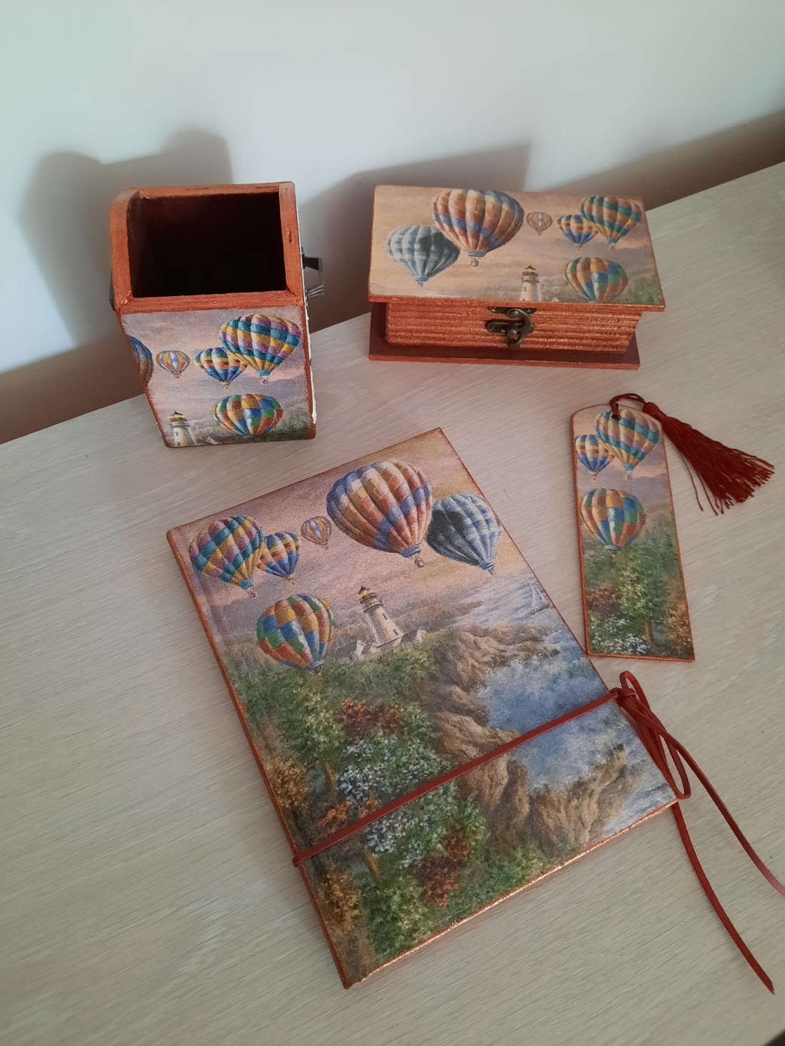 Set de birou cu baloane - casă & stil de viață - accesorii pentru decorat casa - decorațiuni de masă și decorațiuni pentru rafturi - decorațiuni de masă - Artynos.ro Set de birou cu baloane - casă & stil de viață - accesorii pentru decorat casa - decorațiuni de masă și decorațiuni pentru rafturi - decorațiuni de masă - Artynos.ro