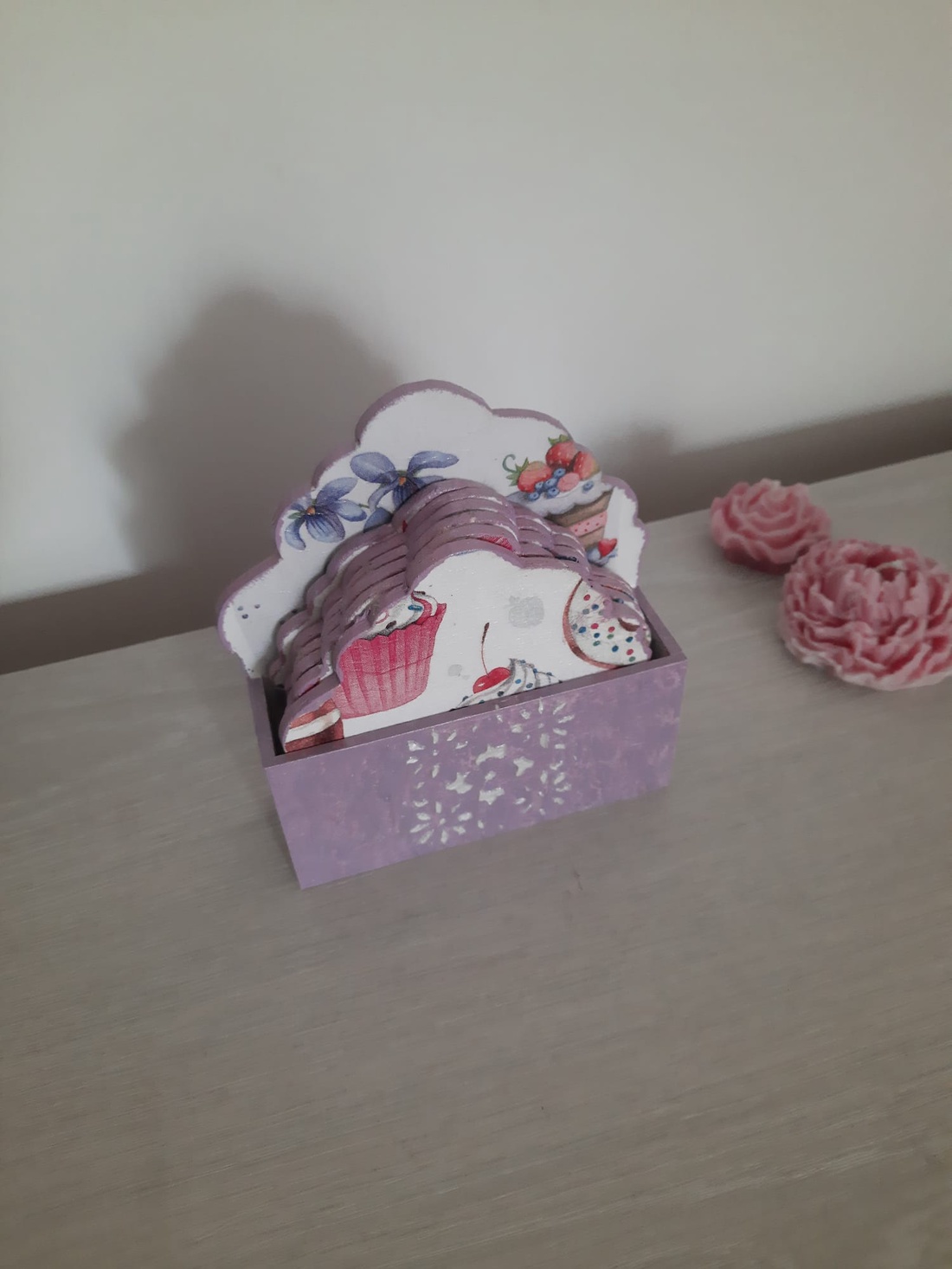 Suporturi pahare in caseta - casă & stil de viață - accesorii pentru decorat casa - decorațiuni de masă și decorațiuni pentru rafturi - decorațiuni de masă - Artynos.ro Suporturi pahare in caseta - casă & stil de viață - accesorii pentru decorat casa - decorațiuni de masă și decorațiuni pentru rafturi - decorațiuni de masă - Artynos.ro