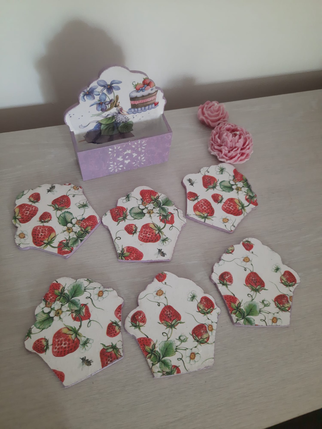 Suporturi pahare in caseta - casă & stil de viață - accesorii pentru decorat casa - decorațiuni de masă și decorațiuni pentru rafturi - decorațiuni de masă - Artynos.ro Suporturi pahare in caseta - casă & stil de viață - accesorii pentru decorat casa - decorațiuni de masă și decorațiuni pentru rafturi - decorațiuni de masă - Artynos.ro